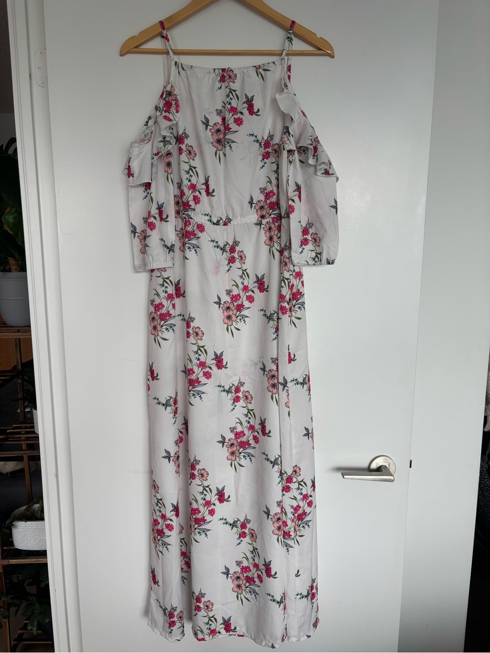 Mast & Harbour 17” PTP Floral Cold-Shoulder Maxi Dress, White/Pink, Size Medium. - Picture 10 of 15